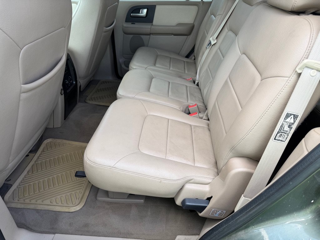 Used 2003 Ford Expedition XLT AWD/4WD image 12