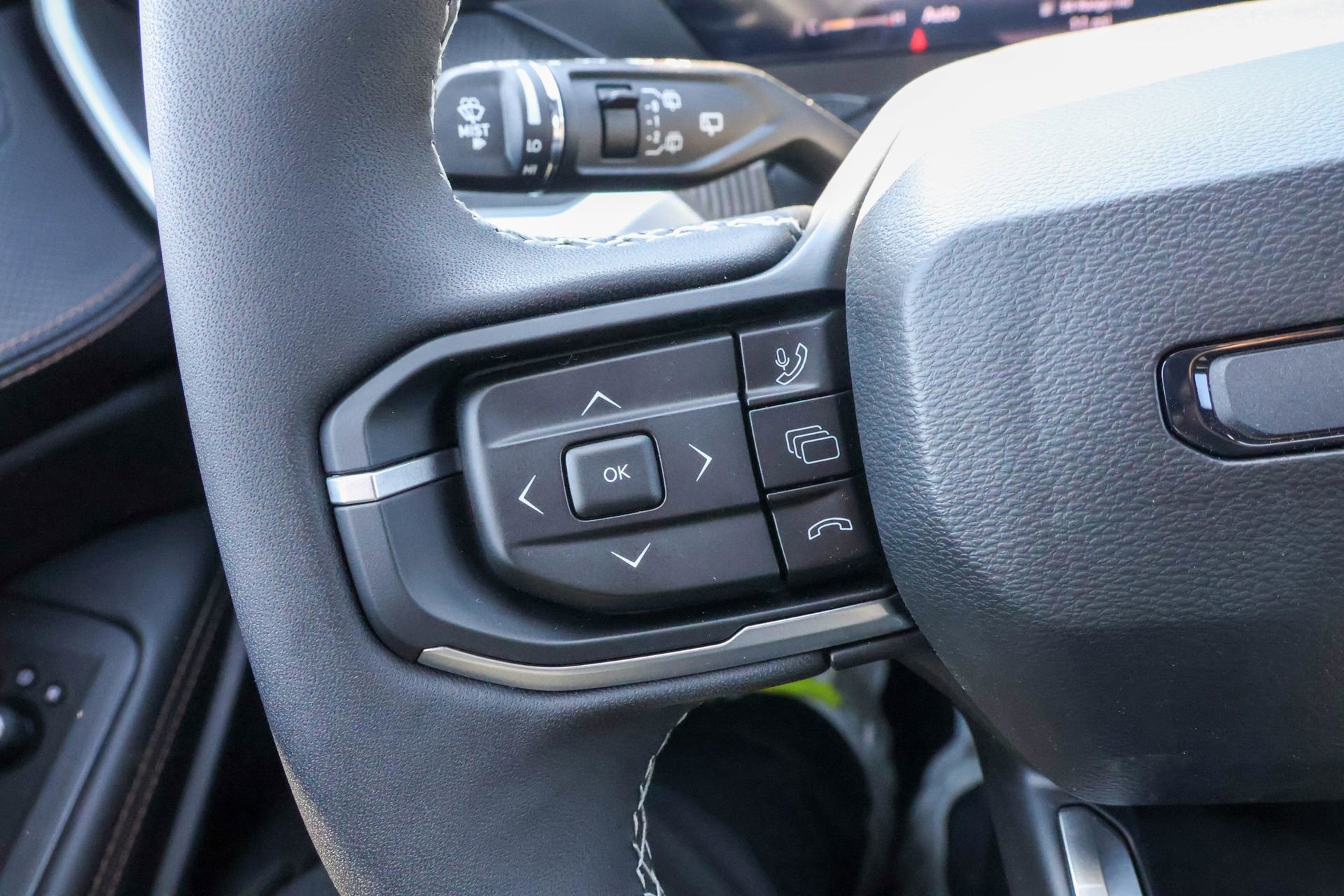 New 2026 Jeep Cherokee Overland w/ Advanced Pro Tech Group image 29