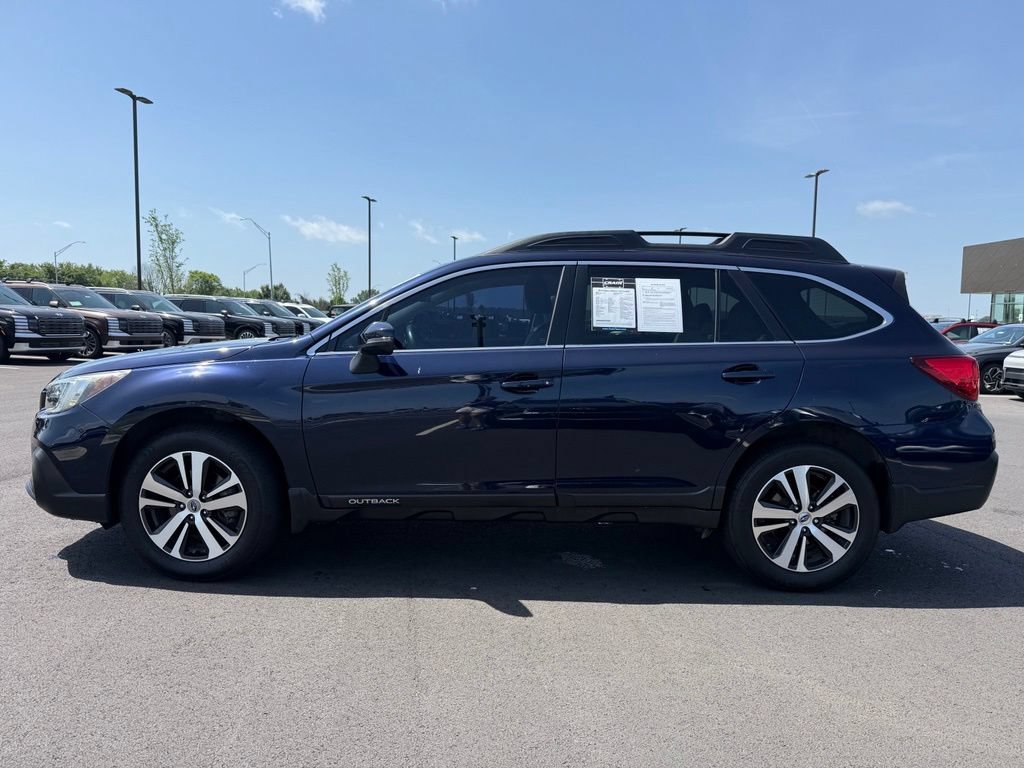 Used 2018 Subaru Outback 2.5i Limited AWD/4WD image 9