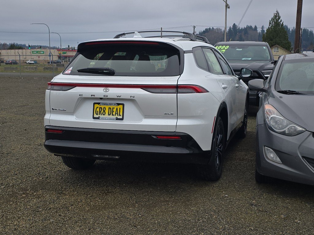 New 2026 Toyota Crown Signia image 2