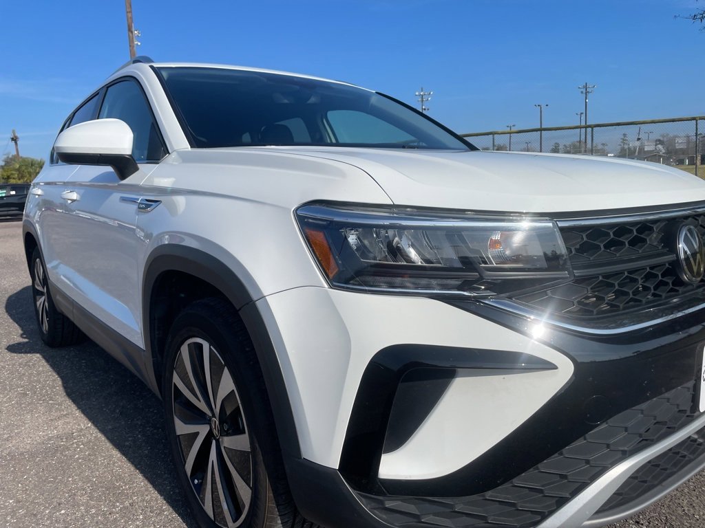 Used 2024 Volkswagen Taos SE image 9