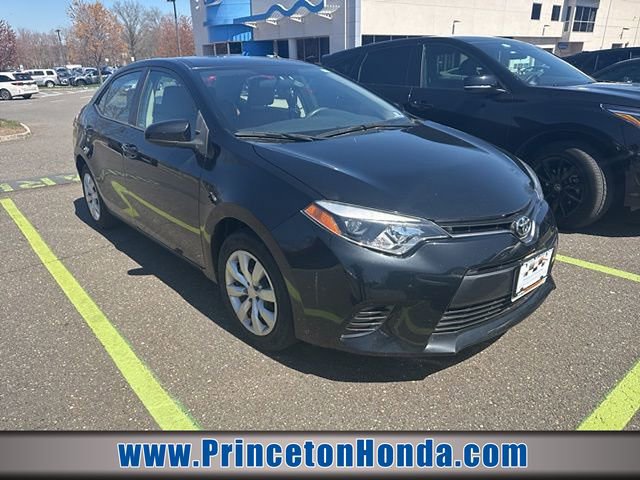 Used 2015 Toyota Corolla LE image 1
