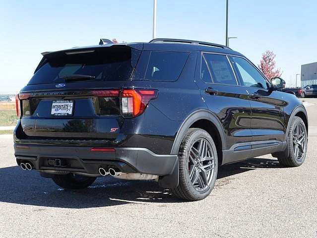 New 2025 Ford Explorer ST image 5