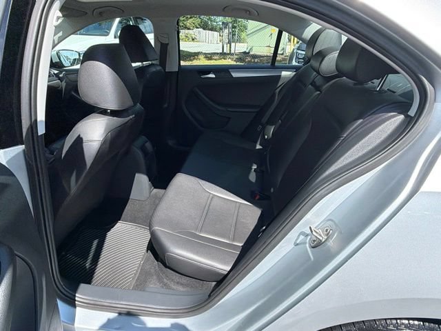 Used 2015 Volkswagen Jetta SE FWD image 21