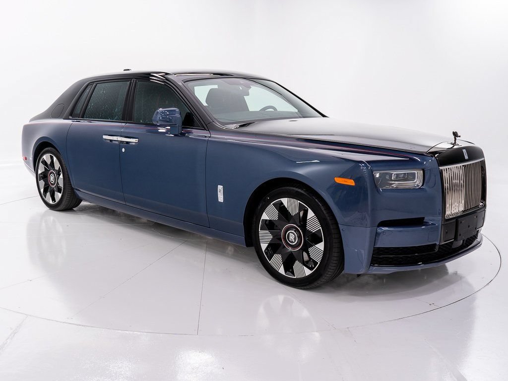Certified 2026 Rolls-Royce Phantom Sedan w/ Leather Finishing Pack RWD image 7
