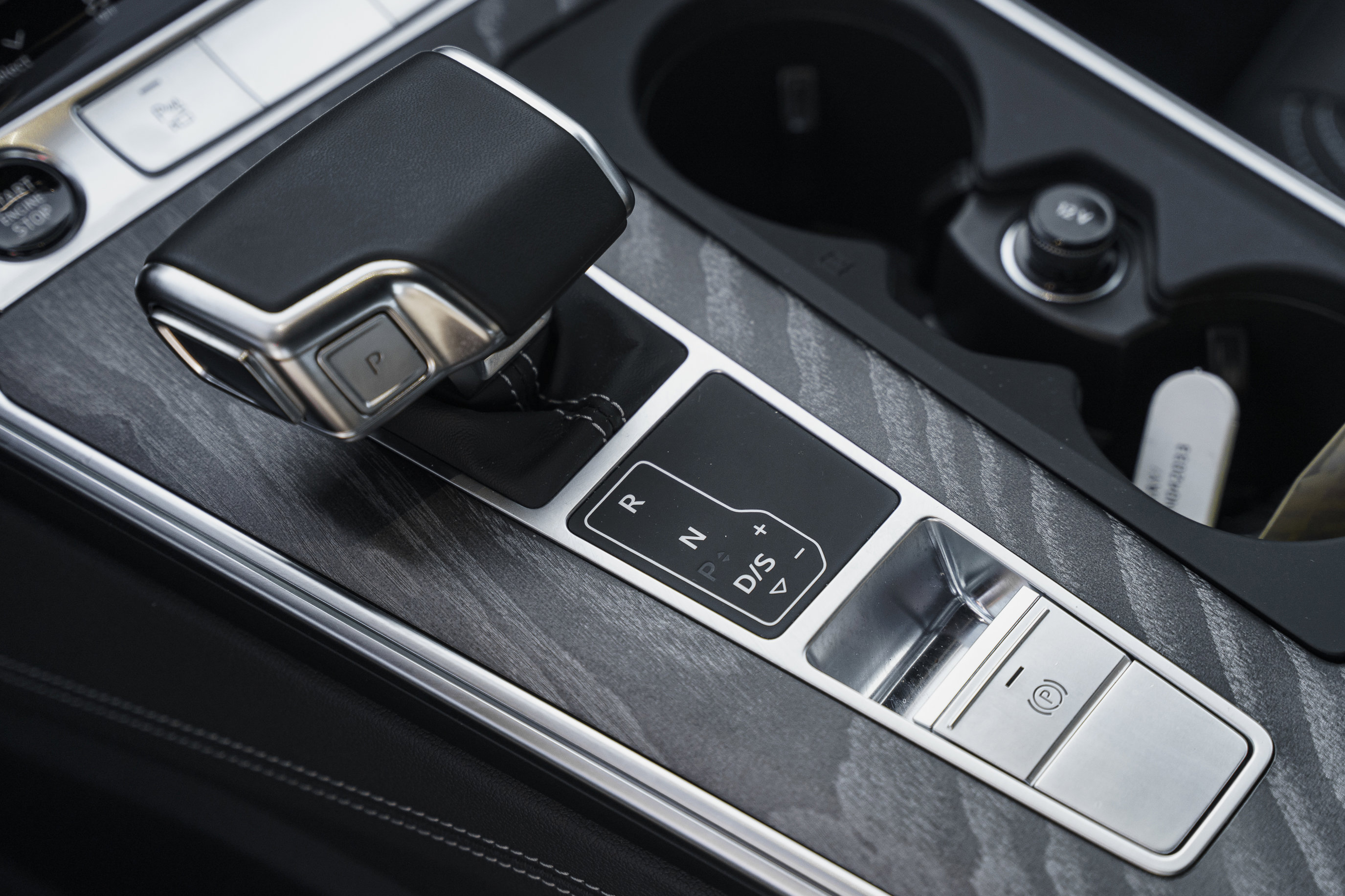 Used 2025 Audi A6 Premium Plus w/ Driver Assistance Package image 25