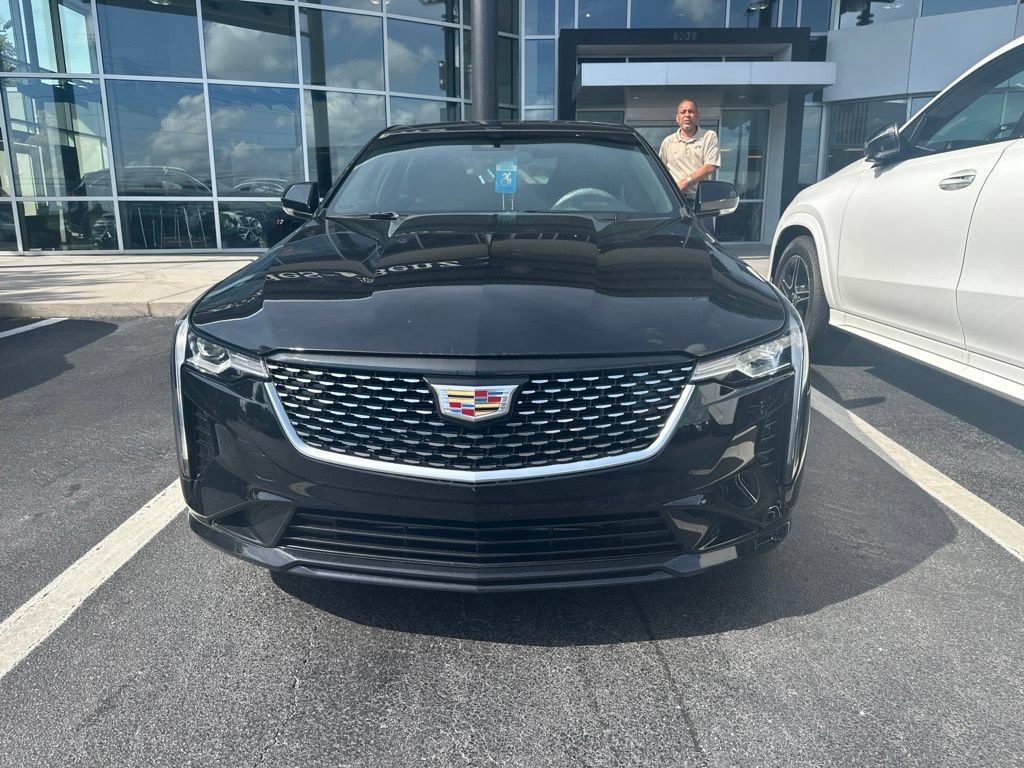Used 2021 Cadillac CT4 Luxury w/ Sun And Sound Package RWD image 2