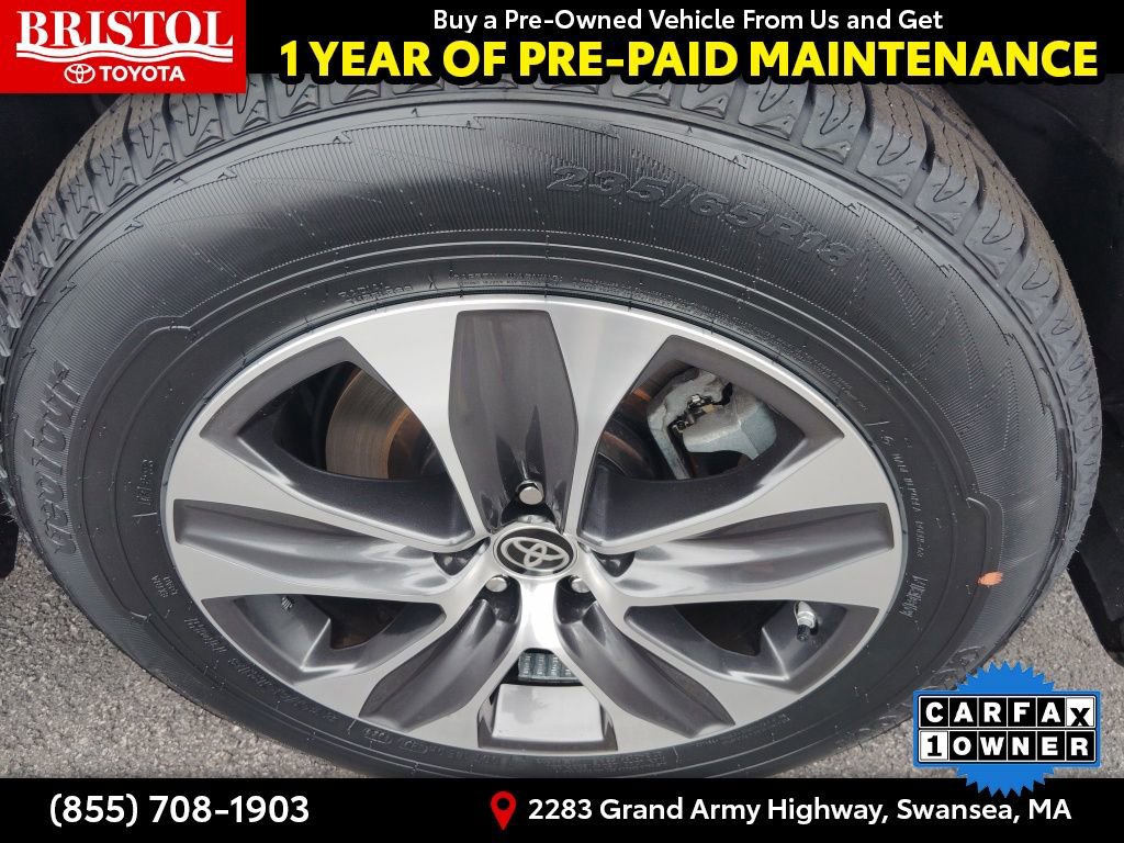 Used 2023 Toyota Highlander AWD image 14
