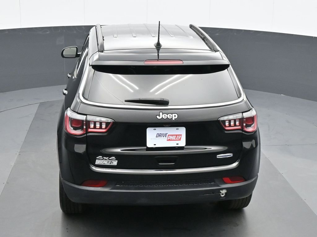 Used 2018 Jeep Compass Latitude w/ Popular Equipment Group image 20