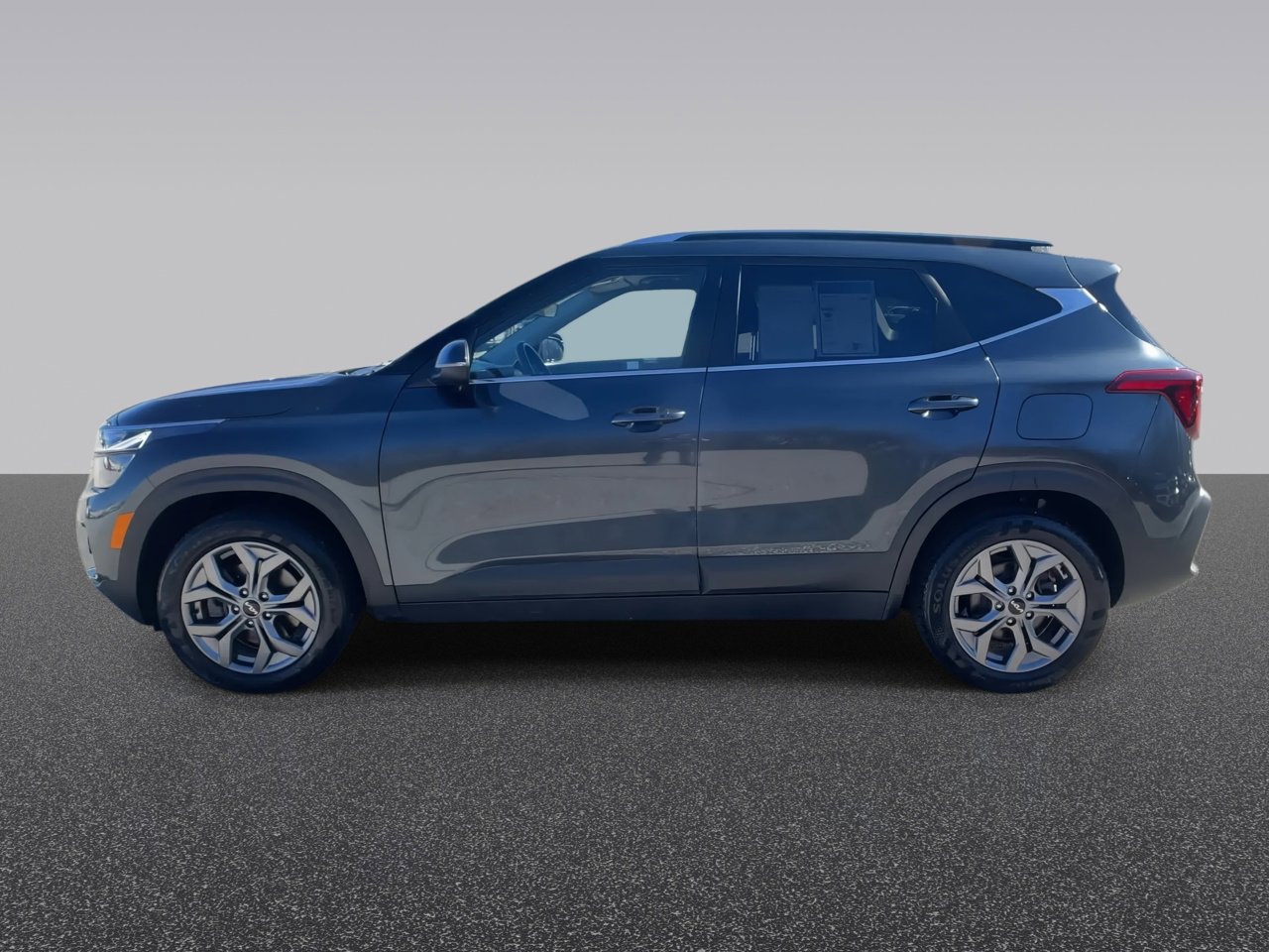 Used 2024 Kia Seltos S image 6