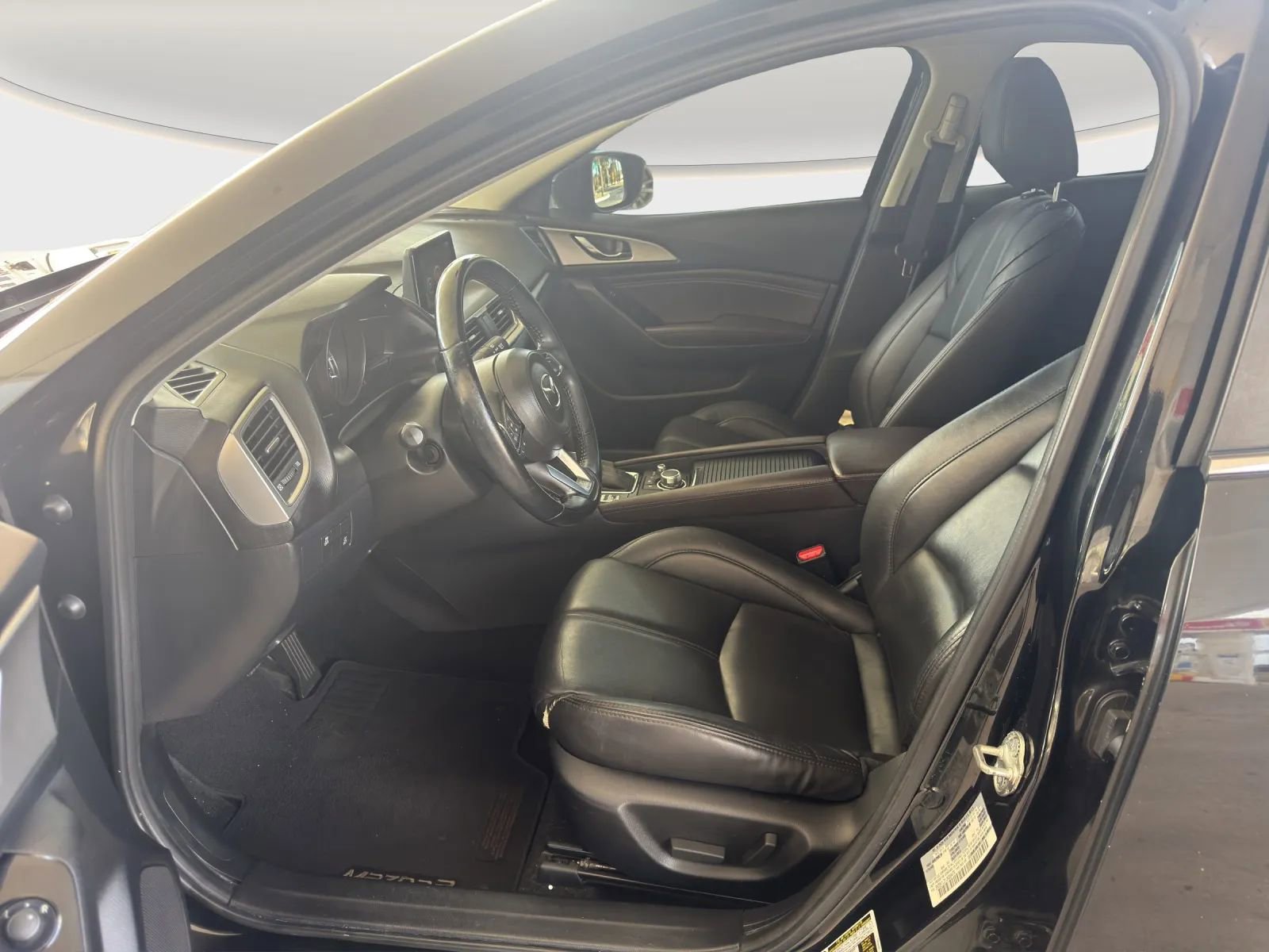 Used 2017 MAZDA MAZDA3 Grand Touring w/ Premium Equipment Package image 8