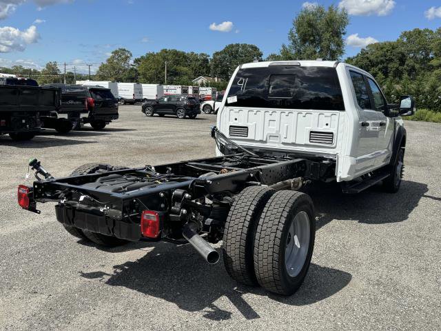 New 2026 Ford F550 4x4 Crew Cab image 5