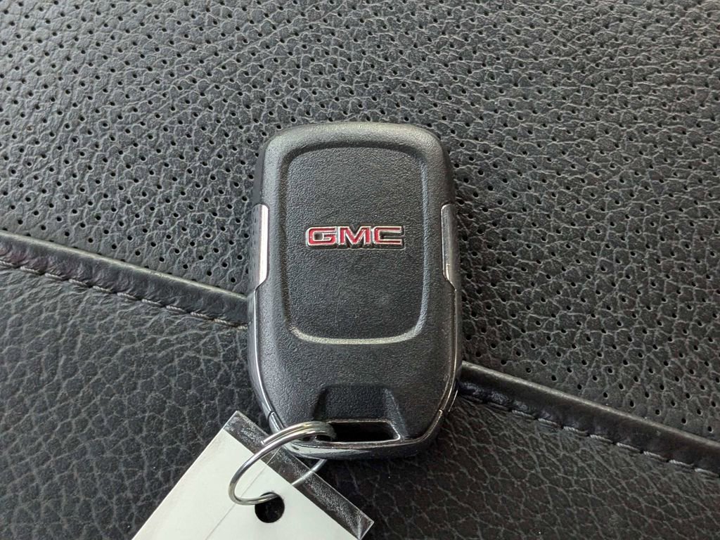 Used 2023 GMC Sierra 2500 Denali w/ Denali Black Diamond Edition image 29