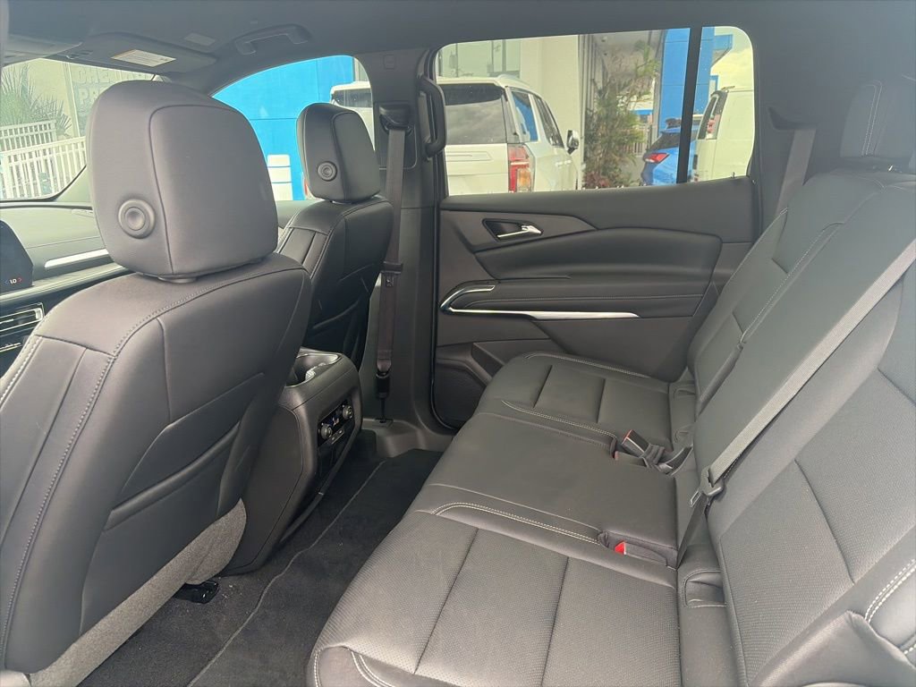 Certified 2026 Chevrolet Traverse LT FWD image 13