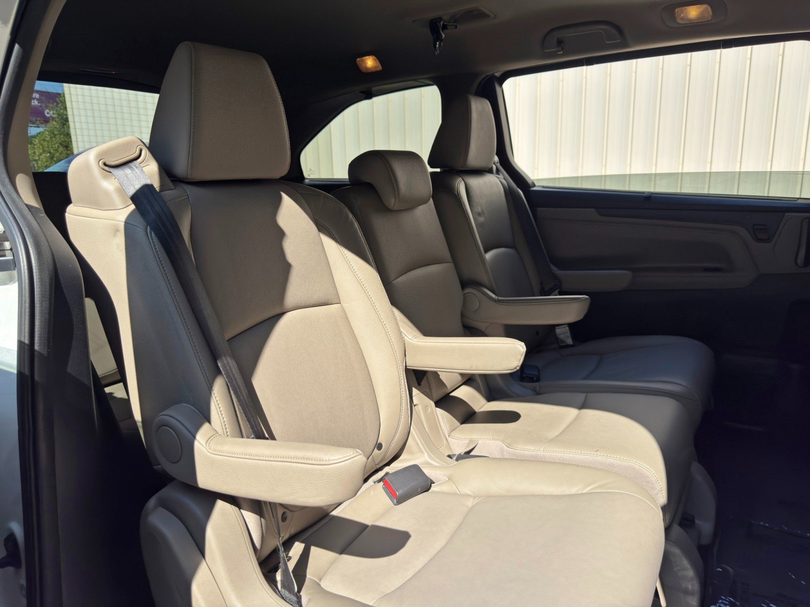 Used 2020 Honda Odyssey Touring image 41