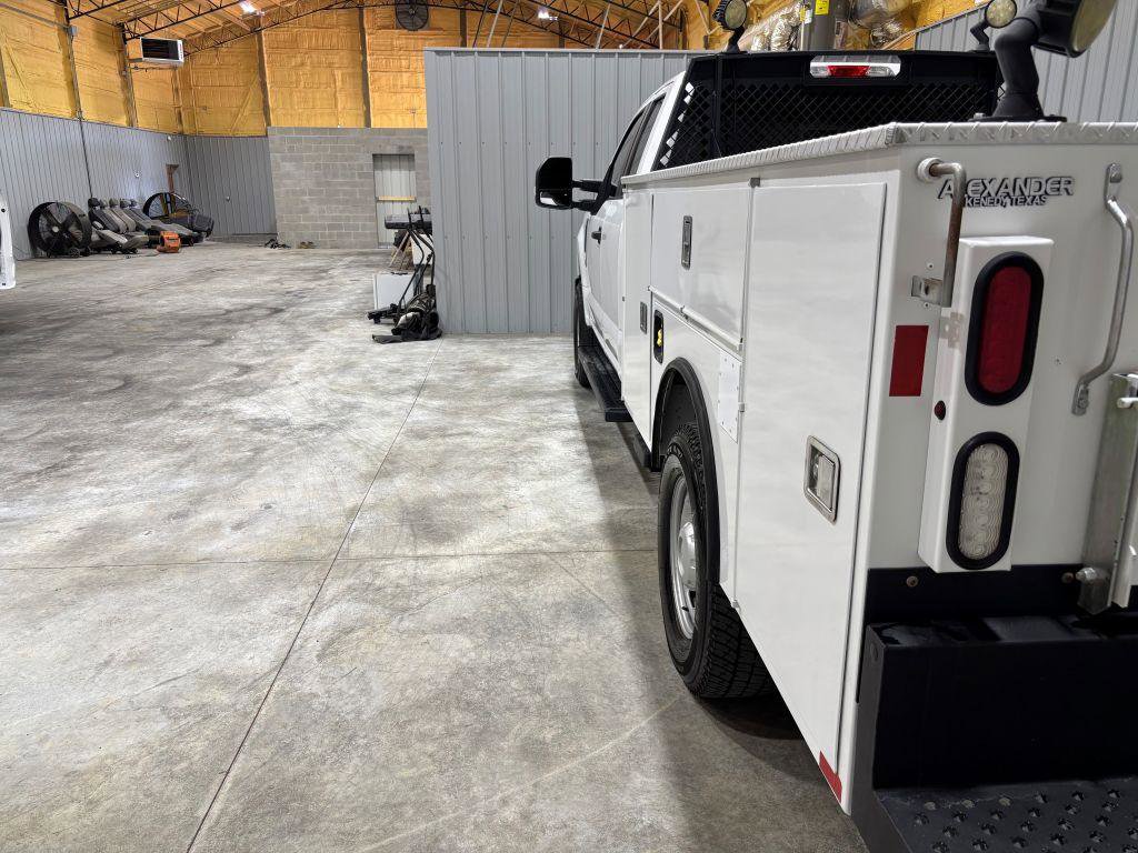 Used 2019 Ford F350 XL w/ Power Equipment Group AWD/4WD image 9