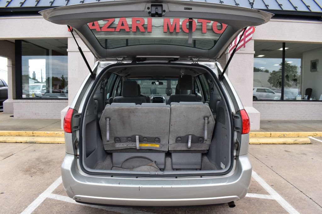 Used 2010 Toyota Sienna CE FWD image 32