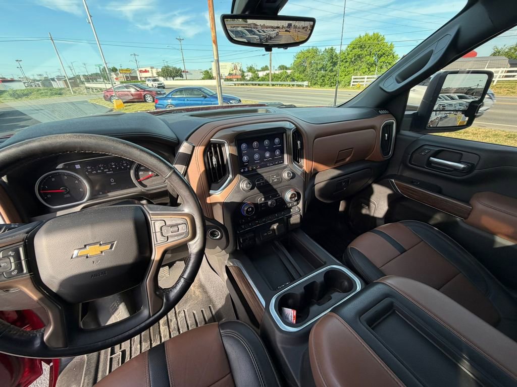 Used 2021 Chevrolet Silverado 2500 High Country w/ Technology Package AWD/4WD image 11