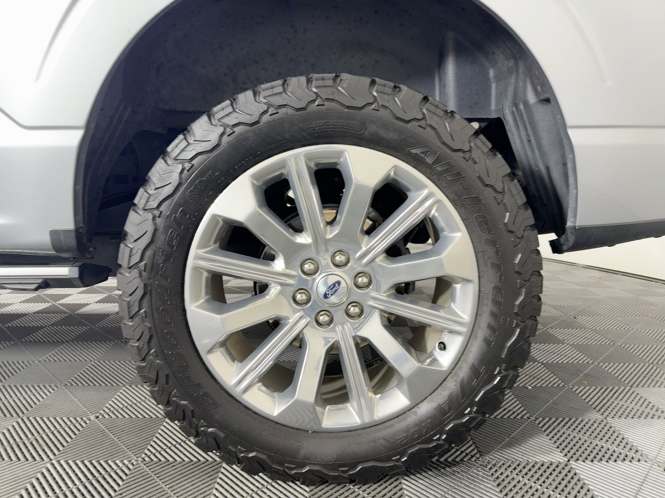 Used 2021 Ford F150 Limited image 11