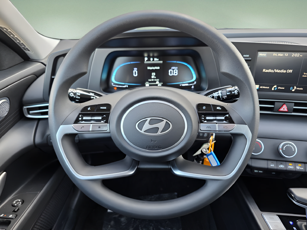 New 2026 Hyundai Elantra SE FWD image 16