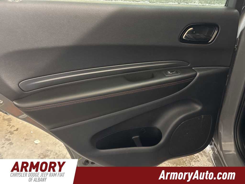 Used 2025 Dodge Durango GT image 24