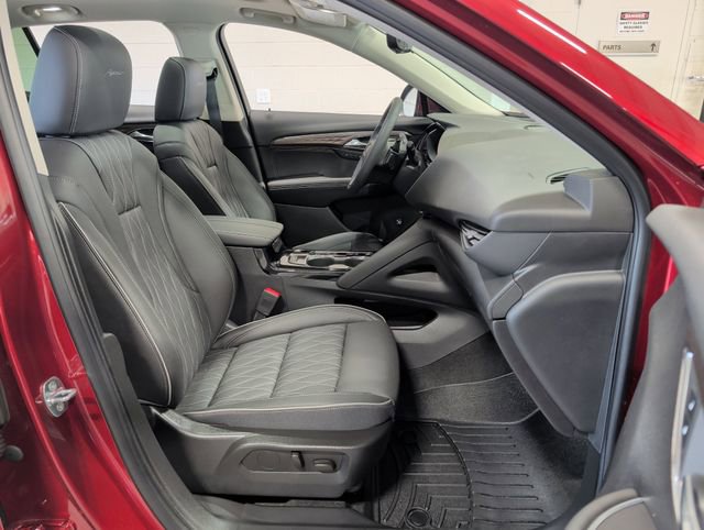 Used 2023 Buick Envision Avenir image 34