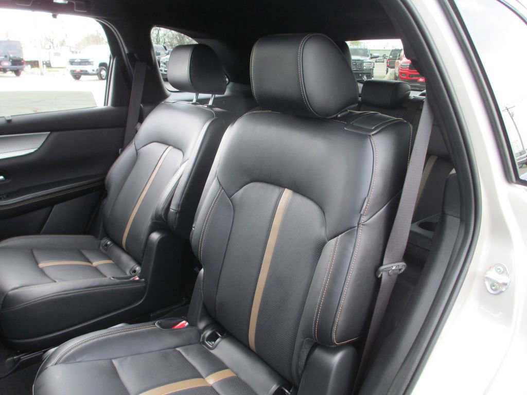 Used 2025 MAZDA CX-90 3.3 Turbo S w/ Premium Package image 21