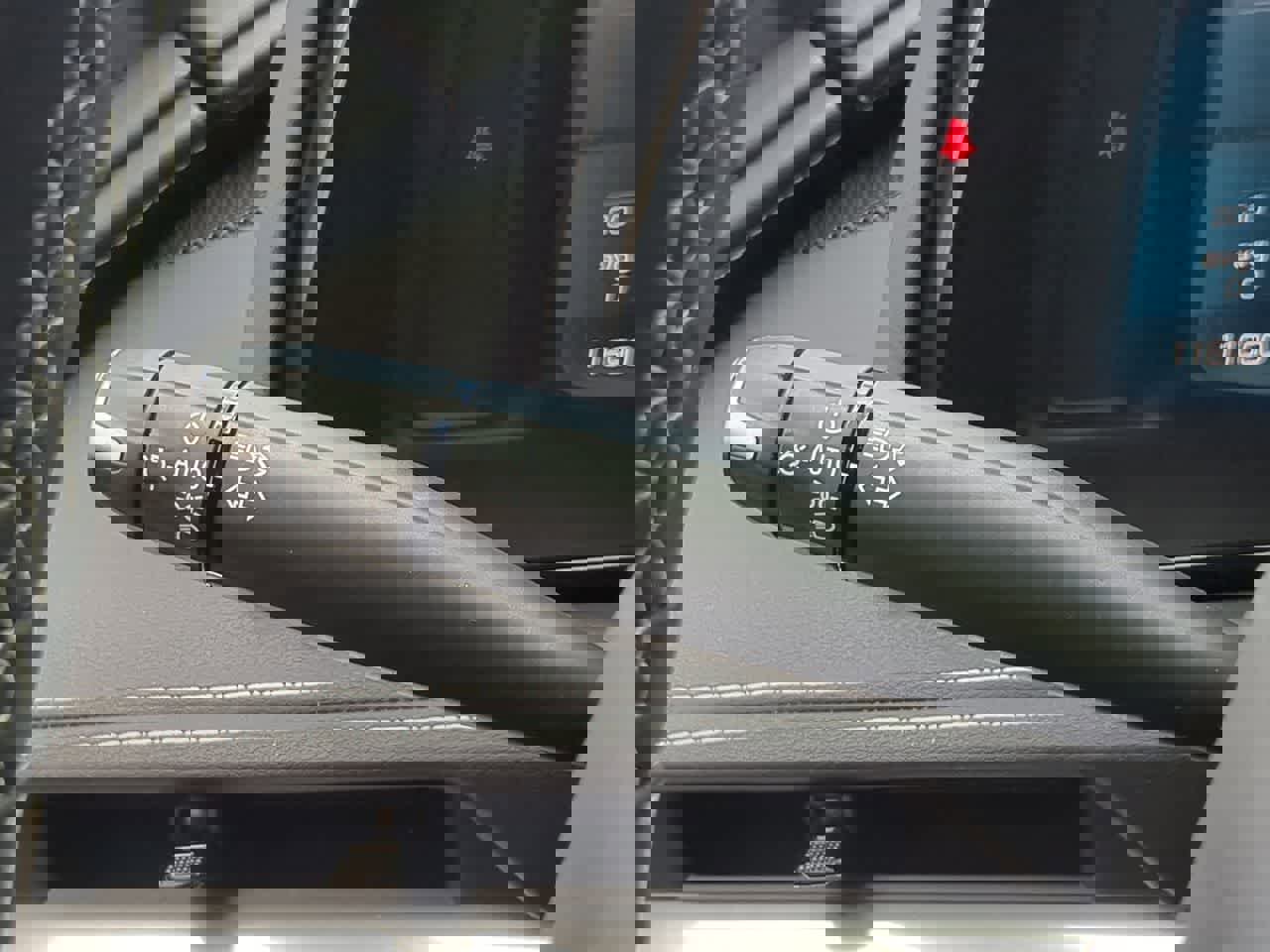 Used 2024 Chevrolet Corvette Stingray Coupe w/ 1LT image 23