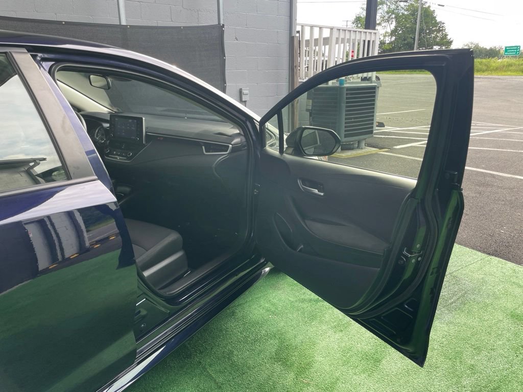 Used 2020 Toyota Corolla LE FWD image 40