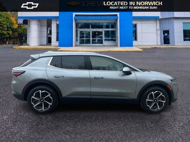 New 2026 Chevrolet Equinox EV LT AWD/4WD image 4