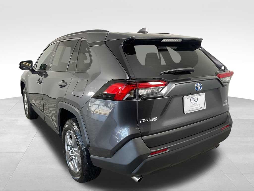 Used 2023 Toyota RAV4 LE AWD/4WD image 7