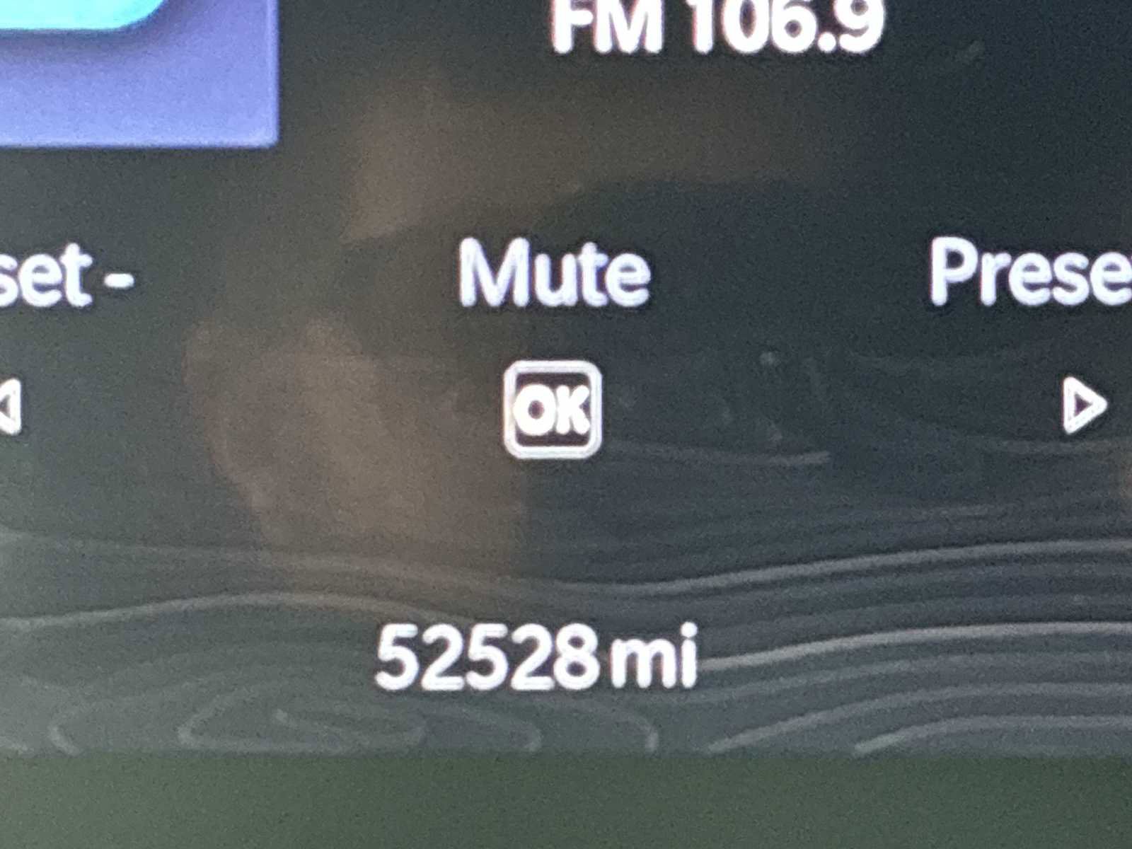 Used 2022 Jeep Grand Cherokee Altitude image 12