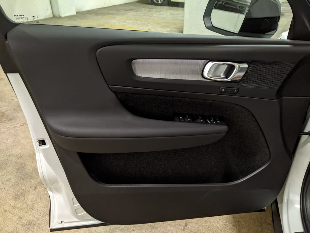 New 2026 Volvo EX40 Plus w/ Climate Package RWD image 9