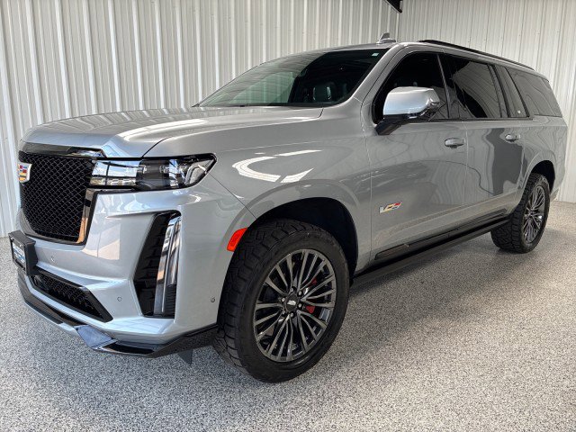 Used 2024 Cadillac Escalade ESV V w/ Heavy-Duty Trailer Package