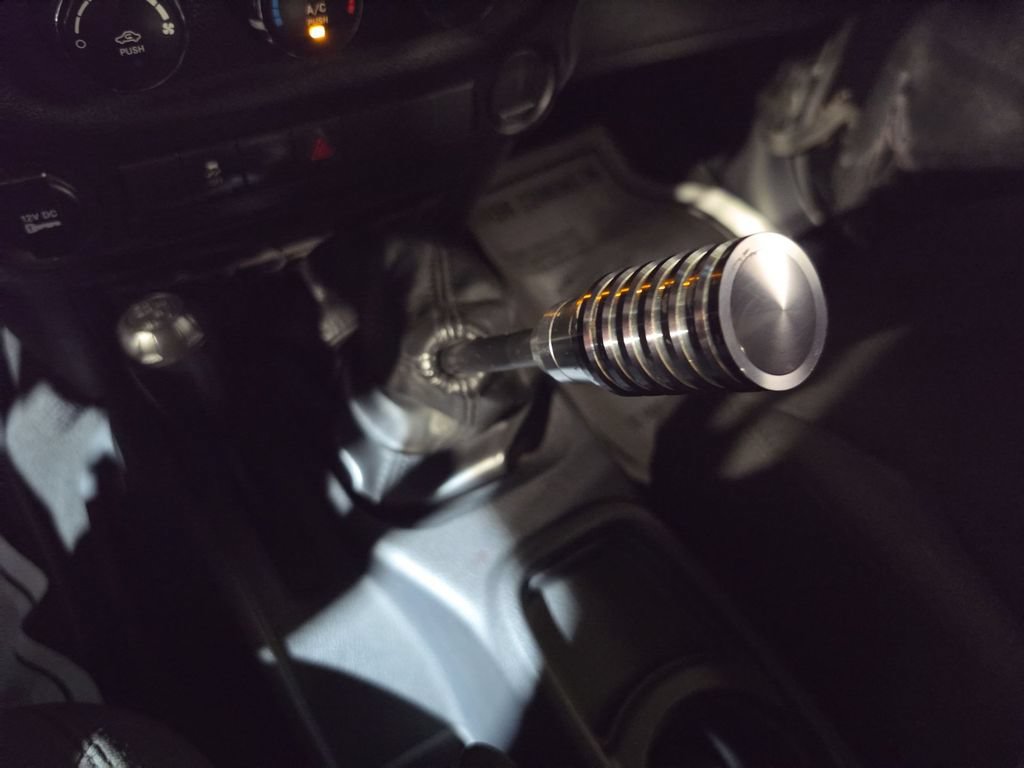 Used 2015 Jeep Wrangler Sport AWD/4WD image 20