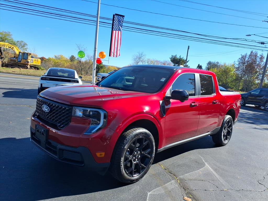 Used 2025 Ford Maverick Lariat w/ Black Appearance Package image 3