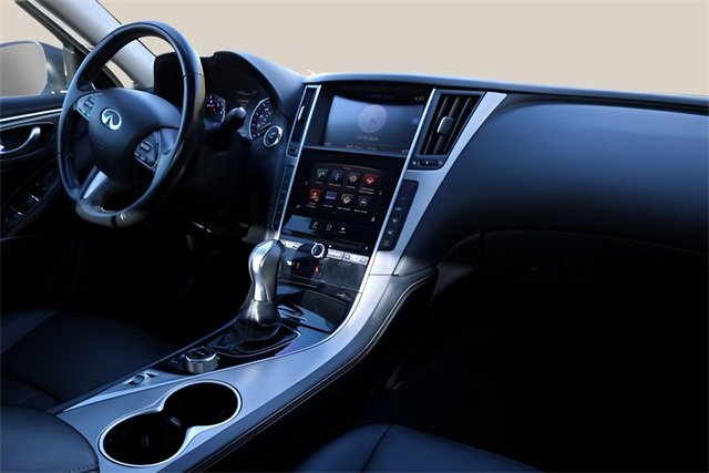 Used 2017 INFINITI Q50 2.0t w/ Moonroof Package image 17