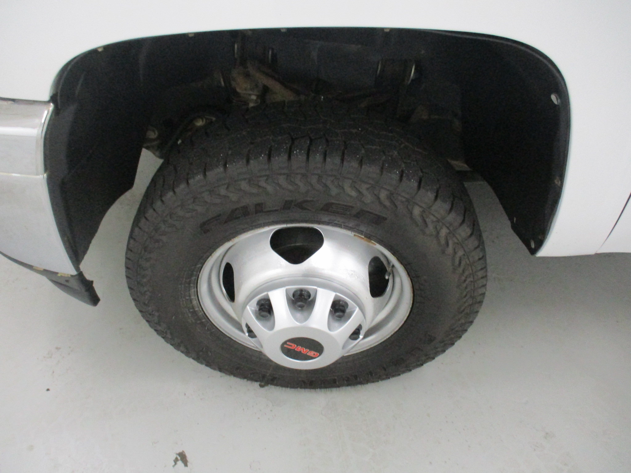 Used 2011 Chevrolet Silverado 3500 W/T w/ Skid Plate Package AWD/4WD image 4