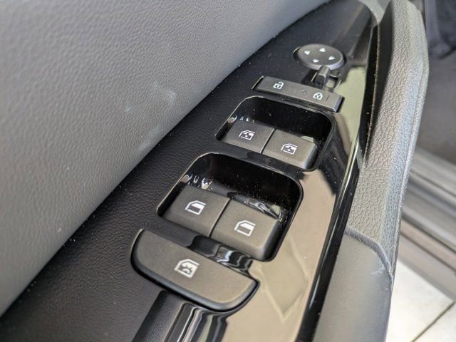 Used 2023 Kia Sportage EX image 23