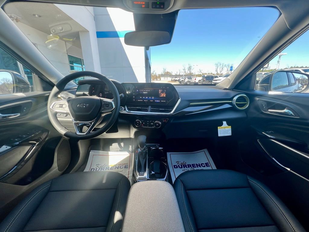 New 2026 Chevrolet Trax ACTIV w/ Driver Confidence Package image 2