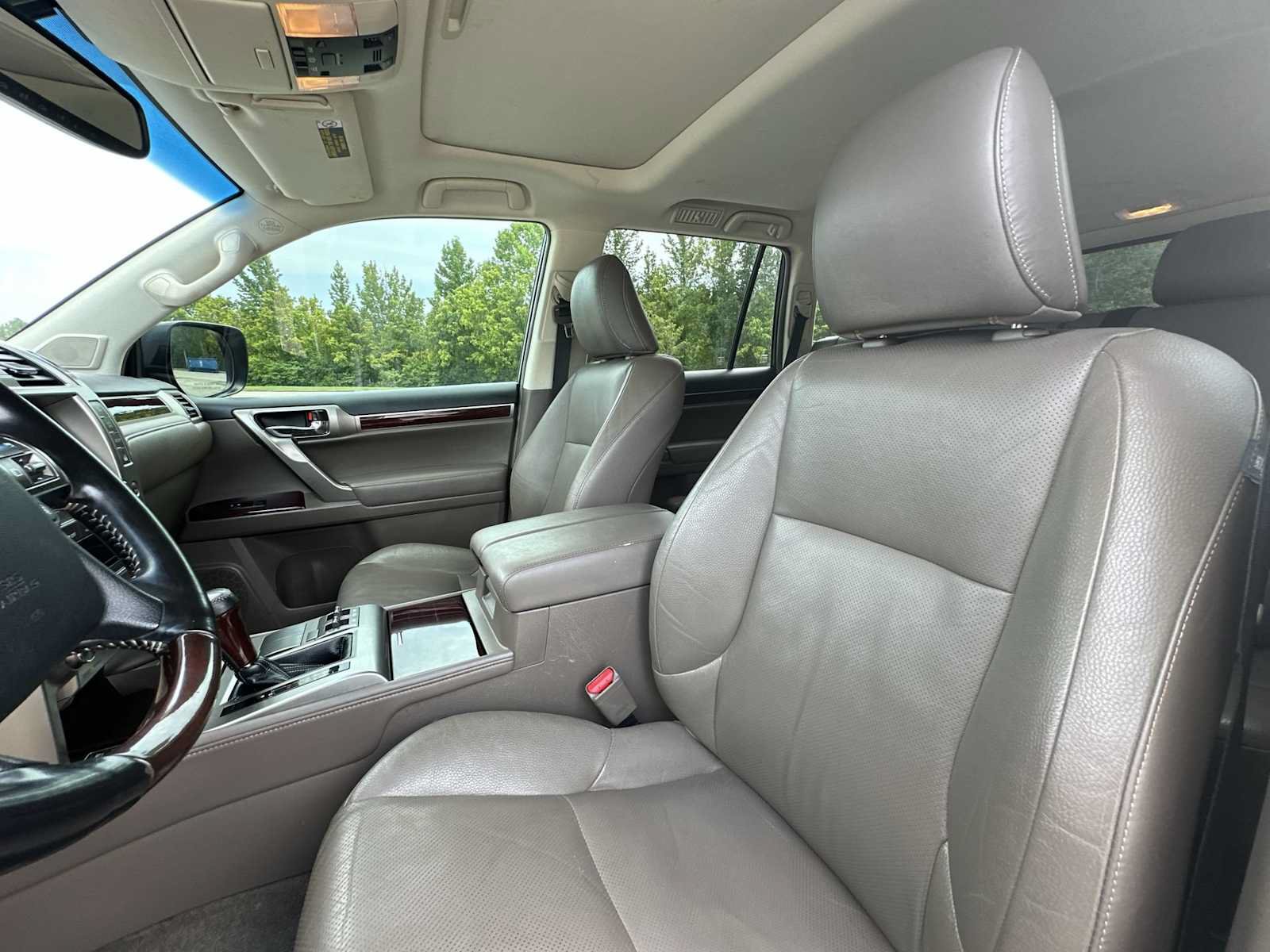 Used 2018 Lexus GX 460 Premium w/ Premium Package AWD/4WD image 10