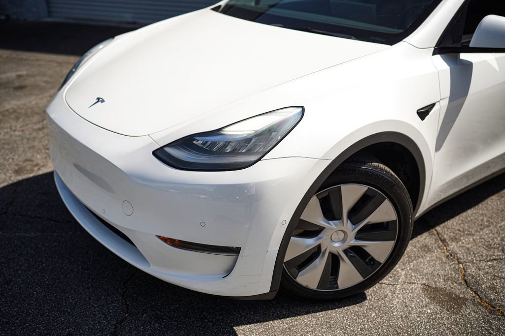 Used 2021 Tesla Model Y Long Range image 2