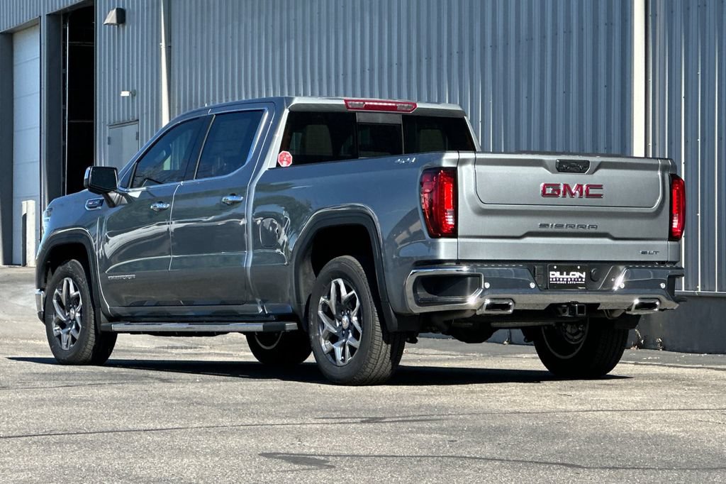 New 2026 GMC Sierra 1500 SLT w/ SLT Premium Package AWD/4WD image 9