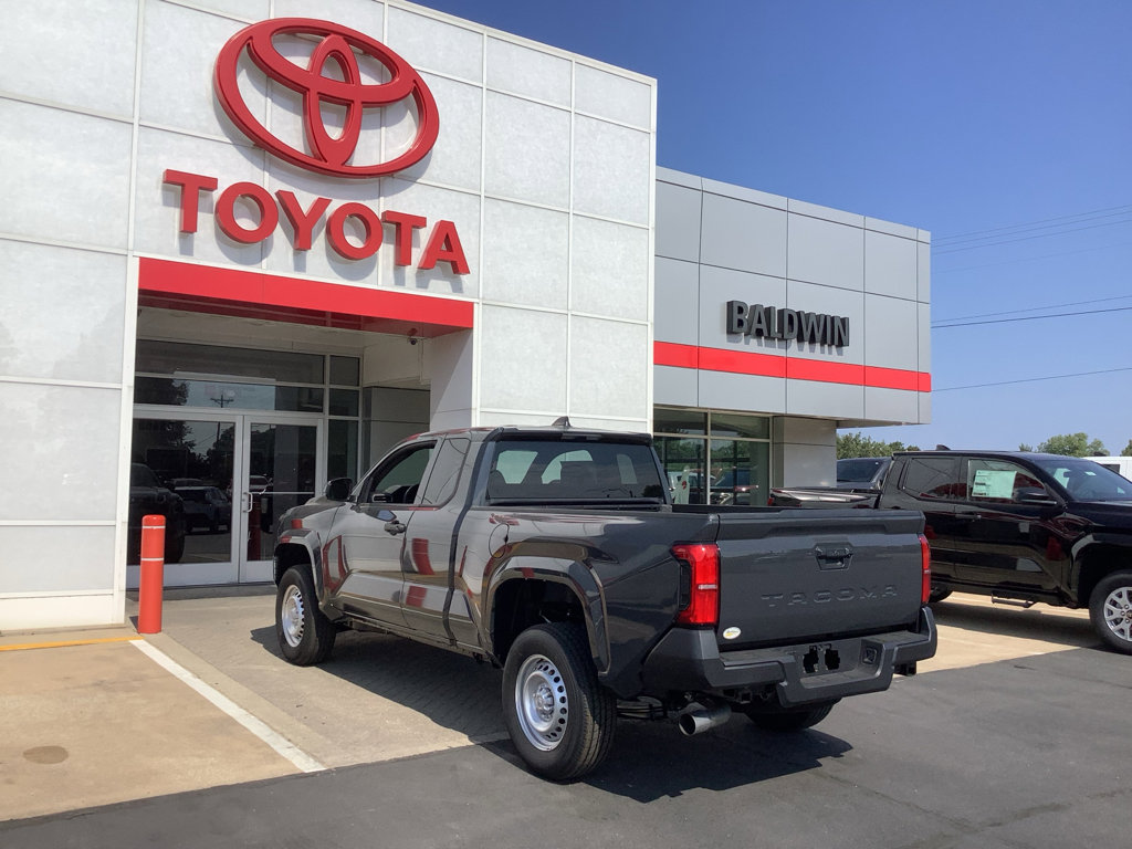New 2025 Toyota Tacoma SR image 5