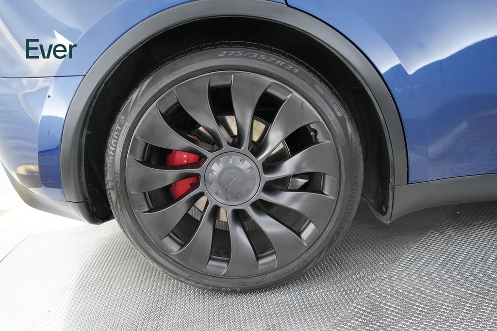 Used 2022 Tesla Model Y Performance AWD/4WD image 9