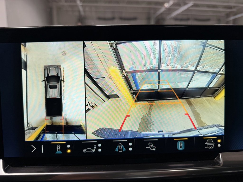 Used 2024 Chevrolet Silverado 2500 LT w/ Midnight Edition image 52