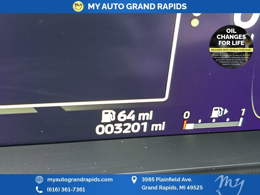 Used 2025 Mitsubishi Outlander SEL image 18