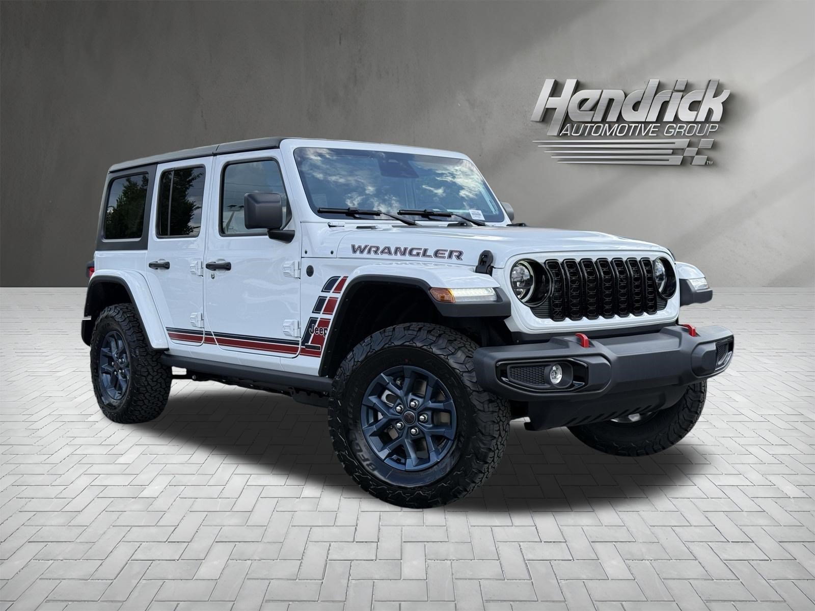 Used 2026 Jeep Wrangler Unlimited Sport w/ Dual Top Group AWD/4WD video 2