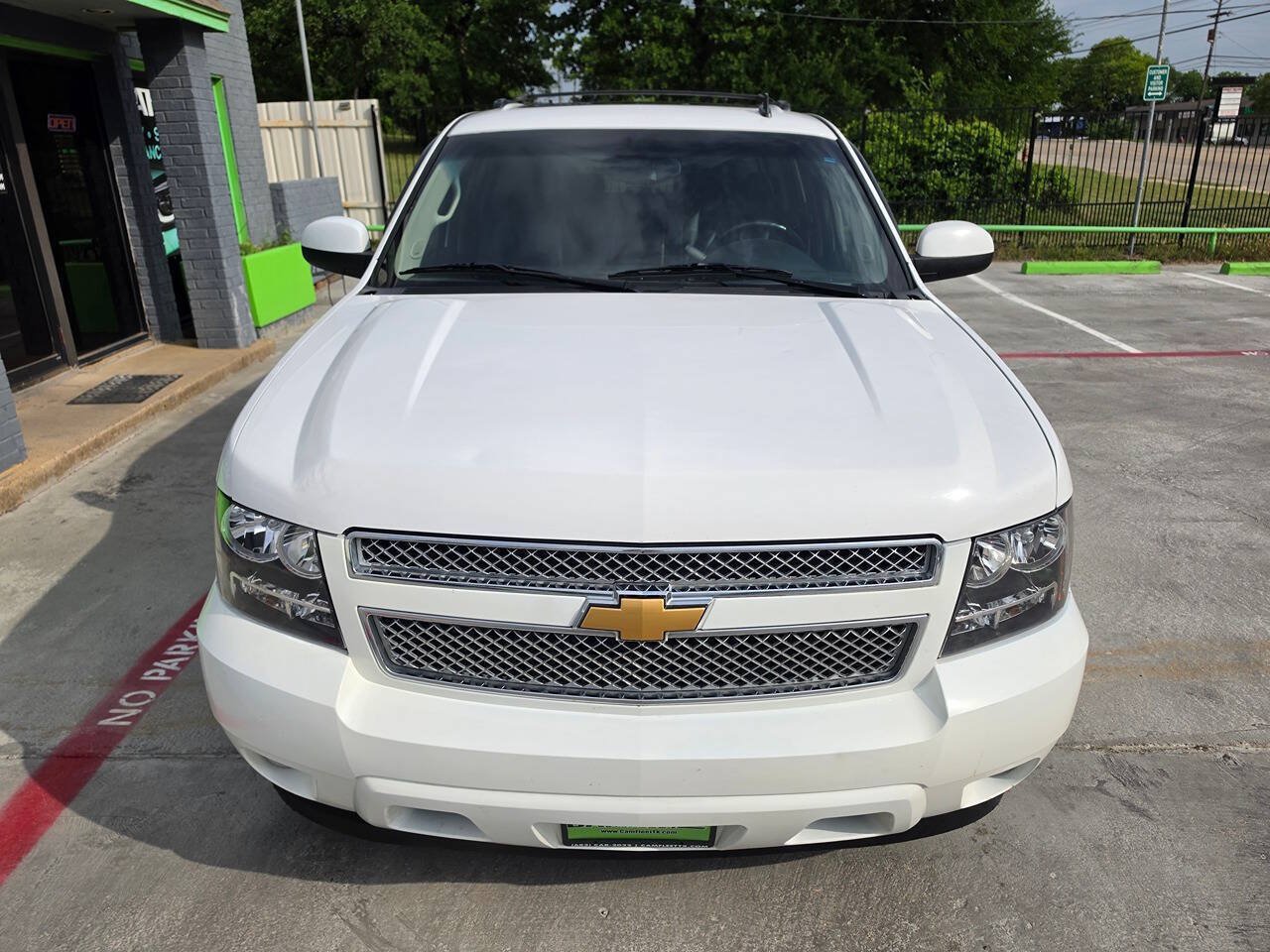 Used 2012 Chevrolet Suburban LT AWD/4WD image 6
