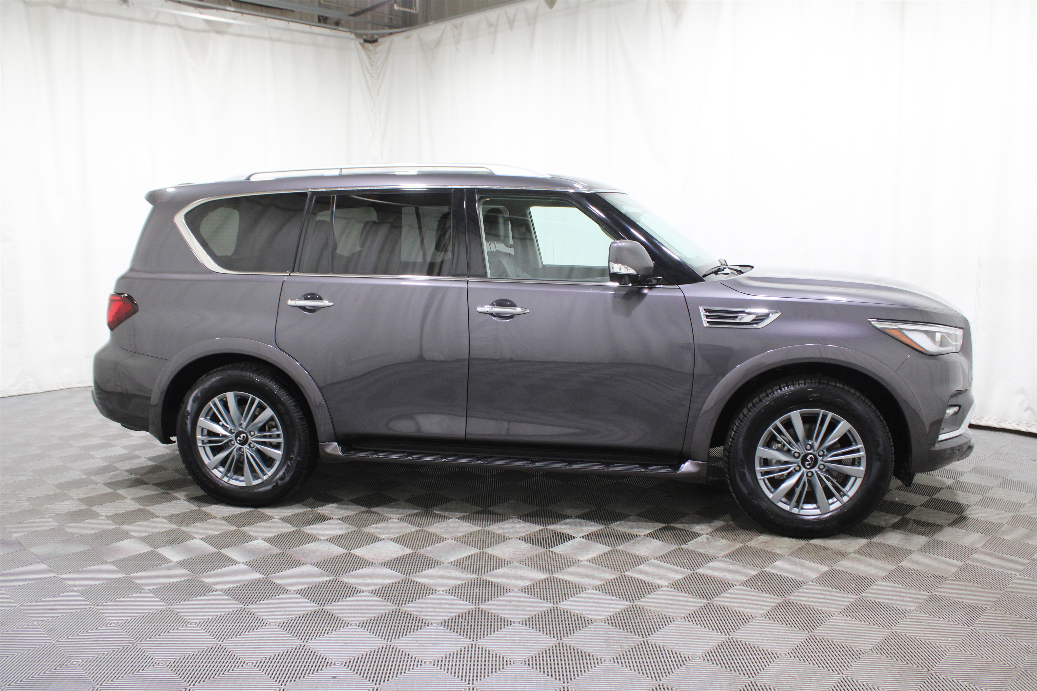 Used 2024 INFINITI QX80 Luxe image 35